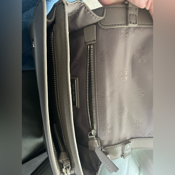 Authentic Gray Tory Burch Crossbody Bag - Picture 4 of 5